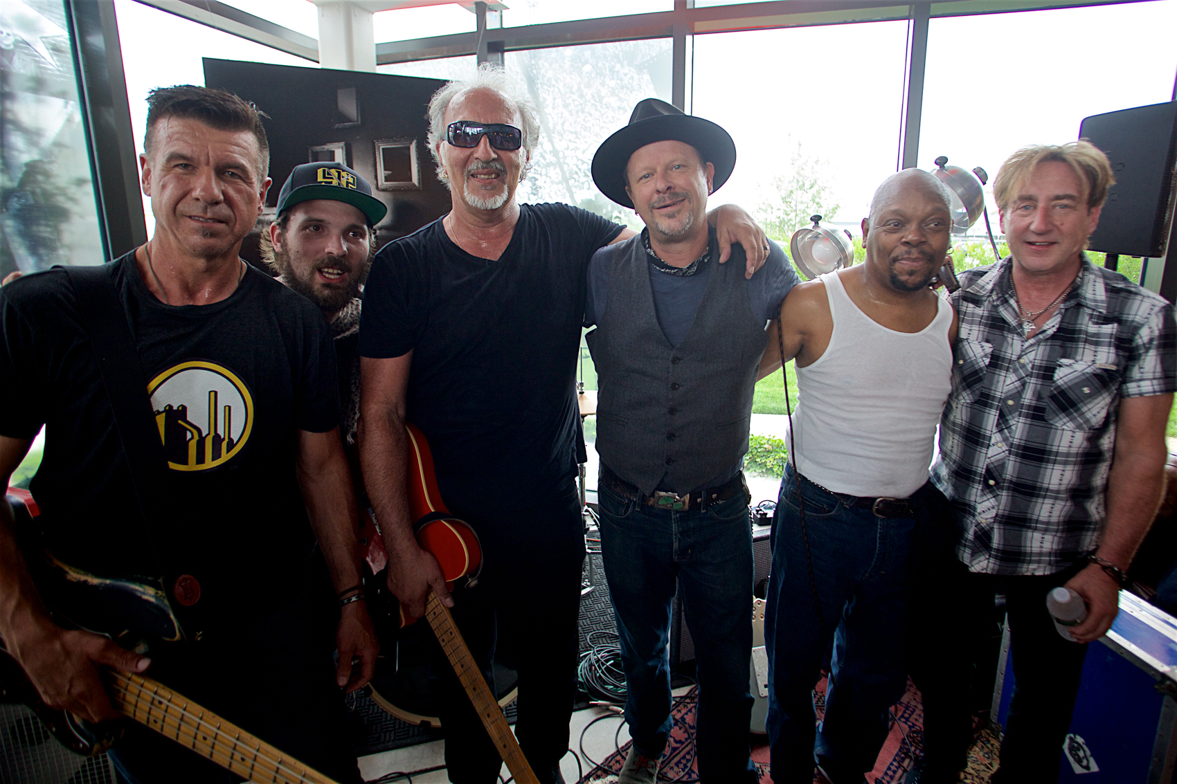 Danny Clinch
Rachel Ana Dobken
Jackson Pines 
and Special Guest
London Souls
Joe Grushecky
The Asbury Hotel
Asbury Park, NJ
July 8, 2017

DerekBrad.com